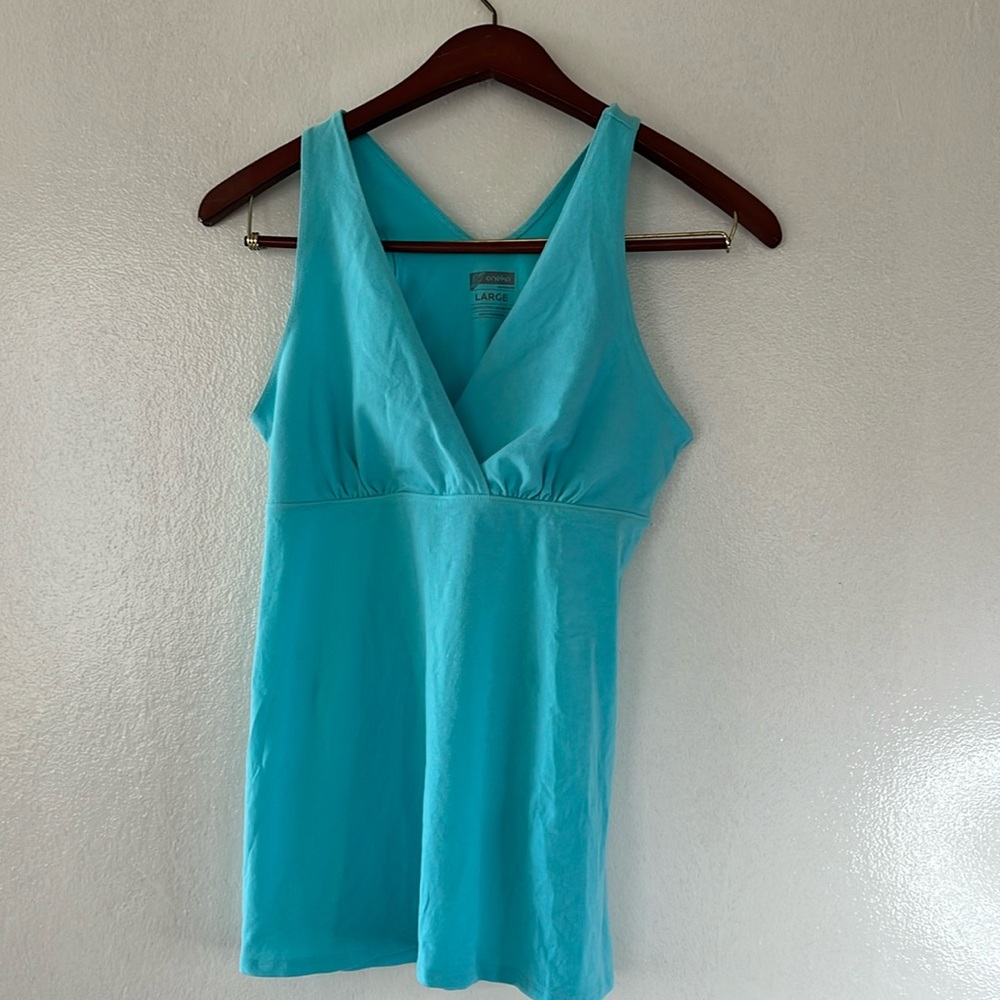 Aneka New Balance Sports Top, Blue, Large